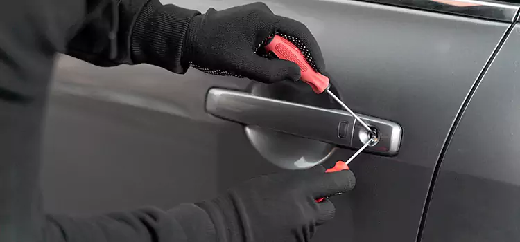 Locked Out of Car Help Bowmanville